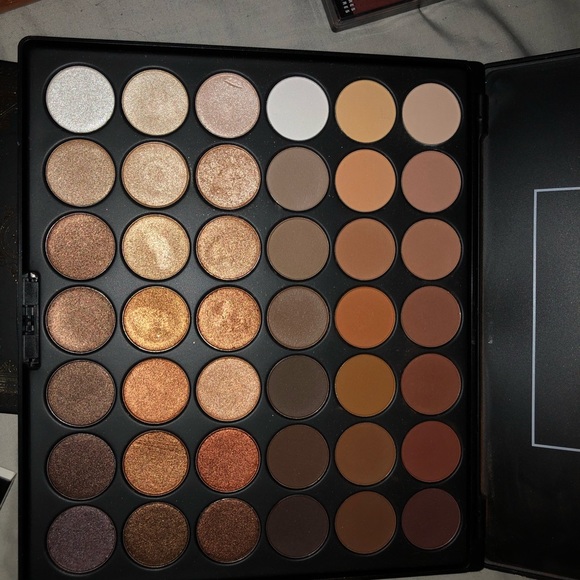 Makeup bundle - Picture 4 of 6